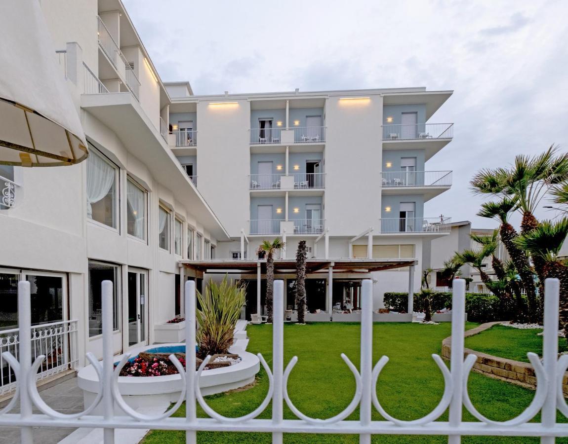 Hotel Continental Senigallia Ngoại thất bức ảnh