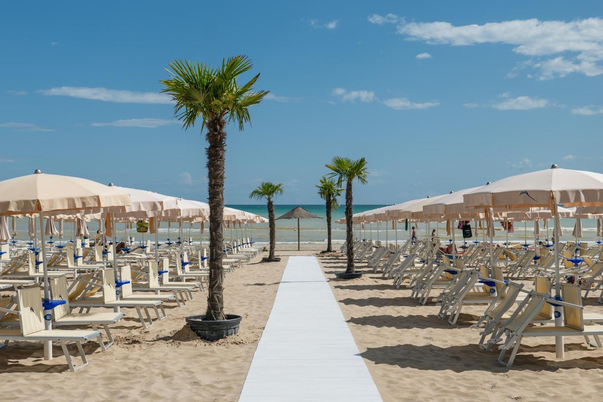 Hotel Continental Senigallia Ngoại thất bức ảnh